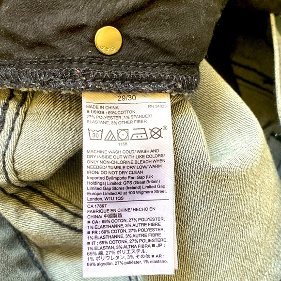 Gap grey Jean. 29/30 MEN. Works beautiful in women 😜 - Picture 5 of 6